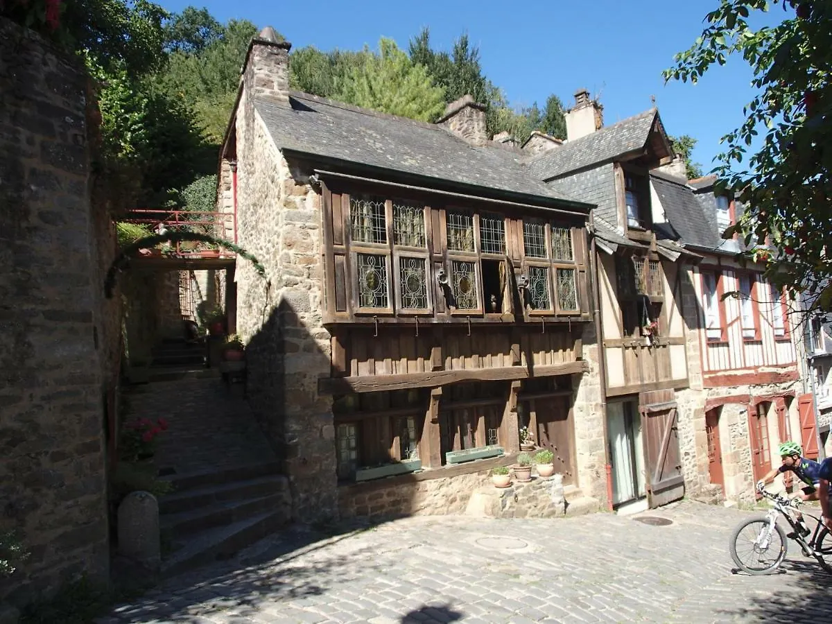 Chambre D'Hotes Broualeuc Saint-Potan 0*,